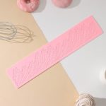 Силиконовый коврик для айсинга Доляна «Листья», 37,5×8×0,1 см, цвет розовый  9657698