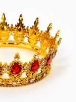 Корона  для торта, золотая с красными камнями10903944